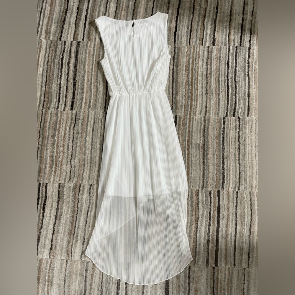 Gorgeous Hi-Lo beaded neck dress - Small - Picture 3 of 8
